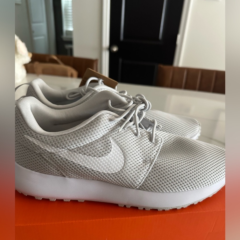 Nike Dust and White Roshe GolfNext Nature Shoes